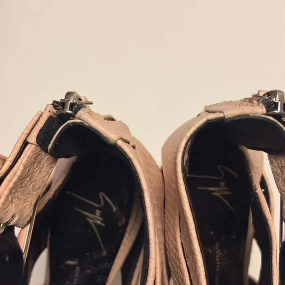 Giuseppe Zanotti Blush Pink Croc-Embossed Strappy Stiletto Sandals Size 38 - Picture 10 of 14